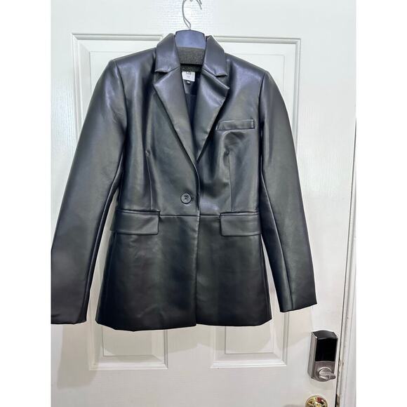 CAbi #4495 Women's Black James Faux Leather Blazer Jacket Size Medium - Picture 5 of 8